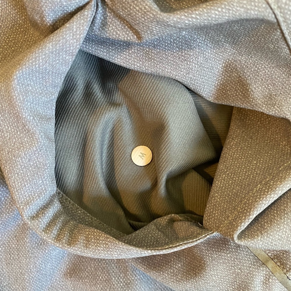 Lululemon R.A.D. Short - Picture 6 of 6
